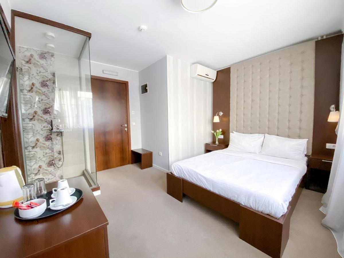 Luka De Luka Suites Belgrado Esterno foto
