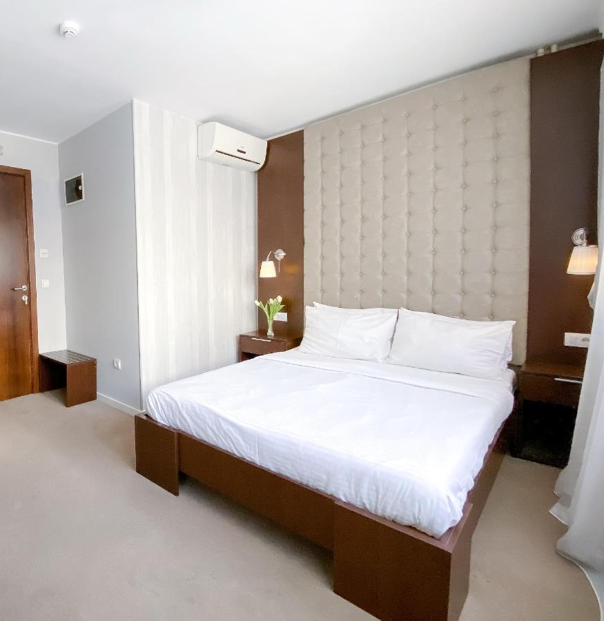 Luka De Luka Suites Belgrado Esterno foto